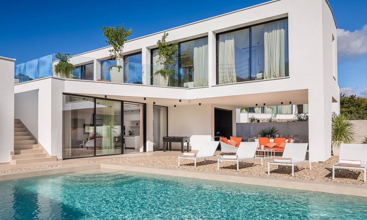 Pakostane Villa | Beautiful Villa Aron