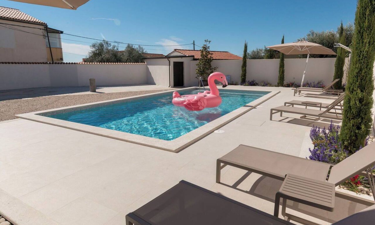 Valica House | Beautiful villa with A/C, internet, private pool, hot tub, TV, terrace and pets allowed