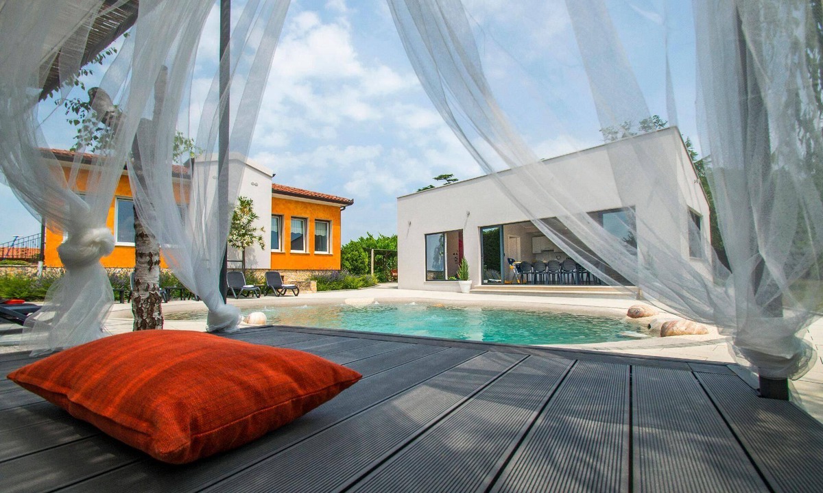 Nedescina House | Beautiful villa with a garden and biodesign pool