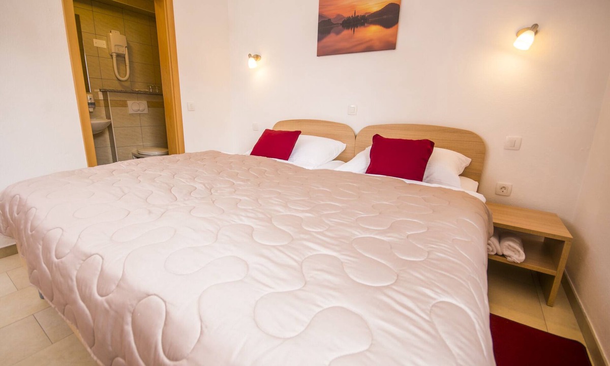 Cerklje na Gorenjskem Bed & Breakfast | Bed&Breakfast Karun