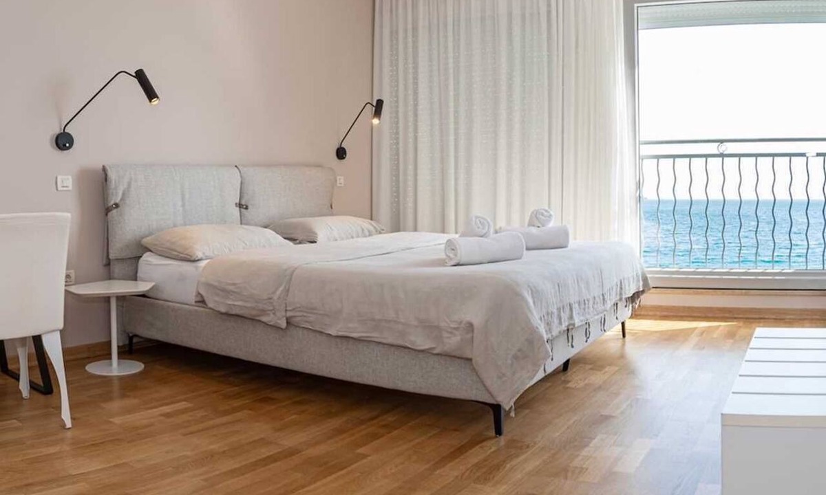 Borik Apartment | BLU Double Room with Seaview 5