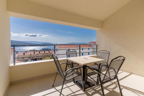 Cres Apartment | Breakaway Apartment