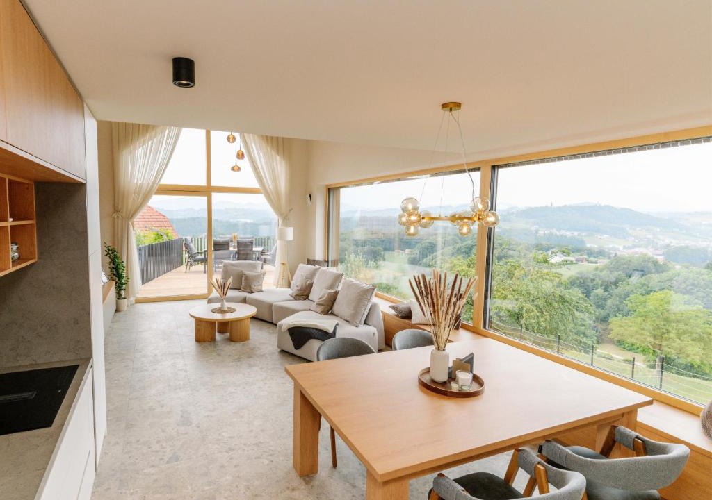 Smarje pri Jelsah House | Brioni Hills - Premium Escape