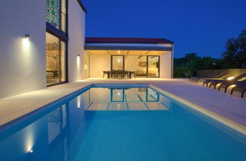 Klimno Villa | Casa Forma
