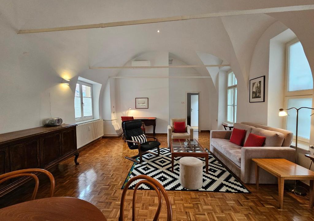 Ljubljana Old Town Apartment | Charming apartment Laura Tour As Ljubljana by Town Hall