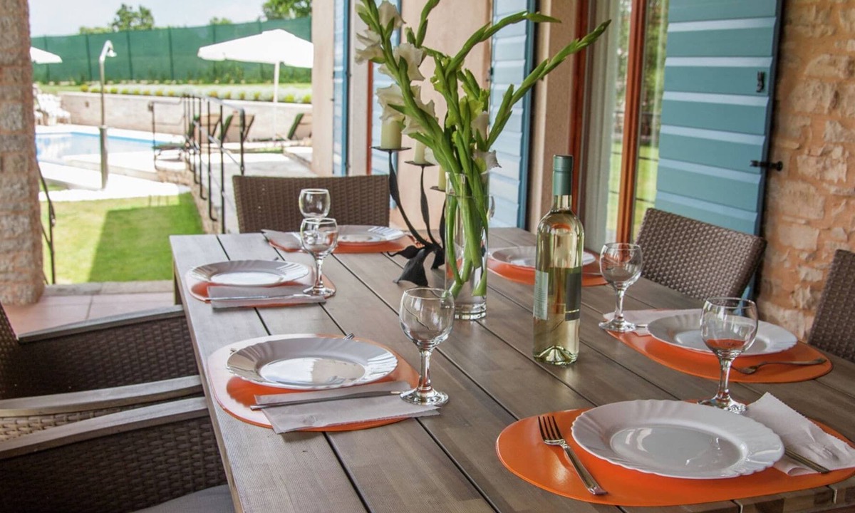 Jezenj Cabin | Charming Villa Jezenj with Private Pool and Lovely Garden