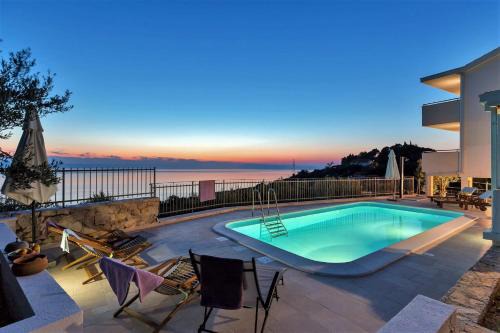 Podgora Villa | Charmy Villa Hill with Pool