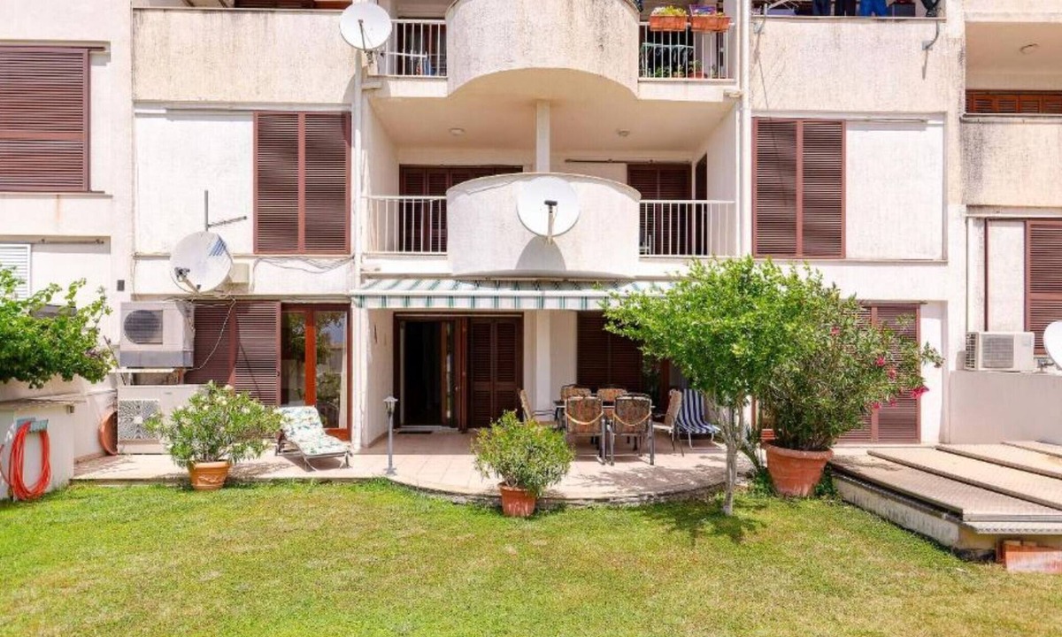 Znjan Apartment | Comfort Three Bedroom Apartment with Terrace and Sea VIew