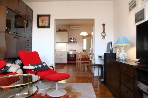 Seca Apartment | Comfy TOM