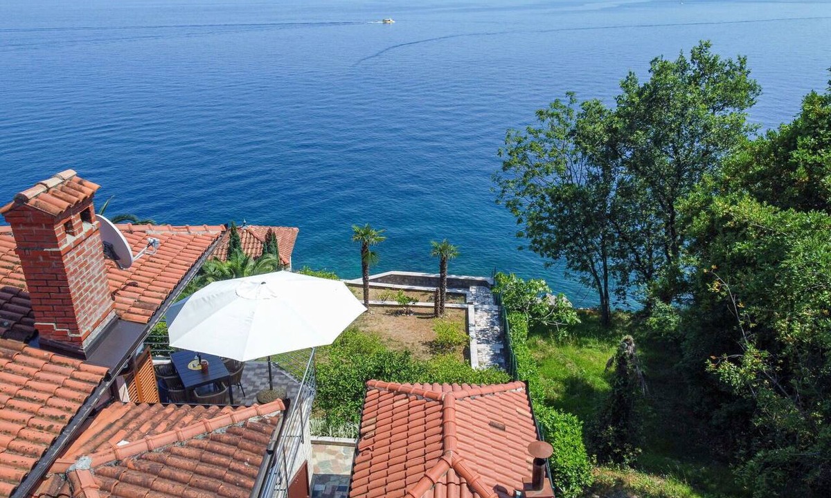 Medveja Apartment | Cosy apartment for 4 guests with A/C, WIFI, TV and patio