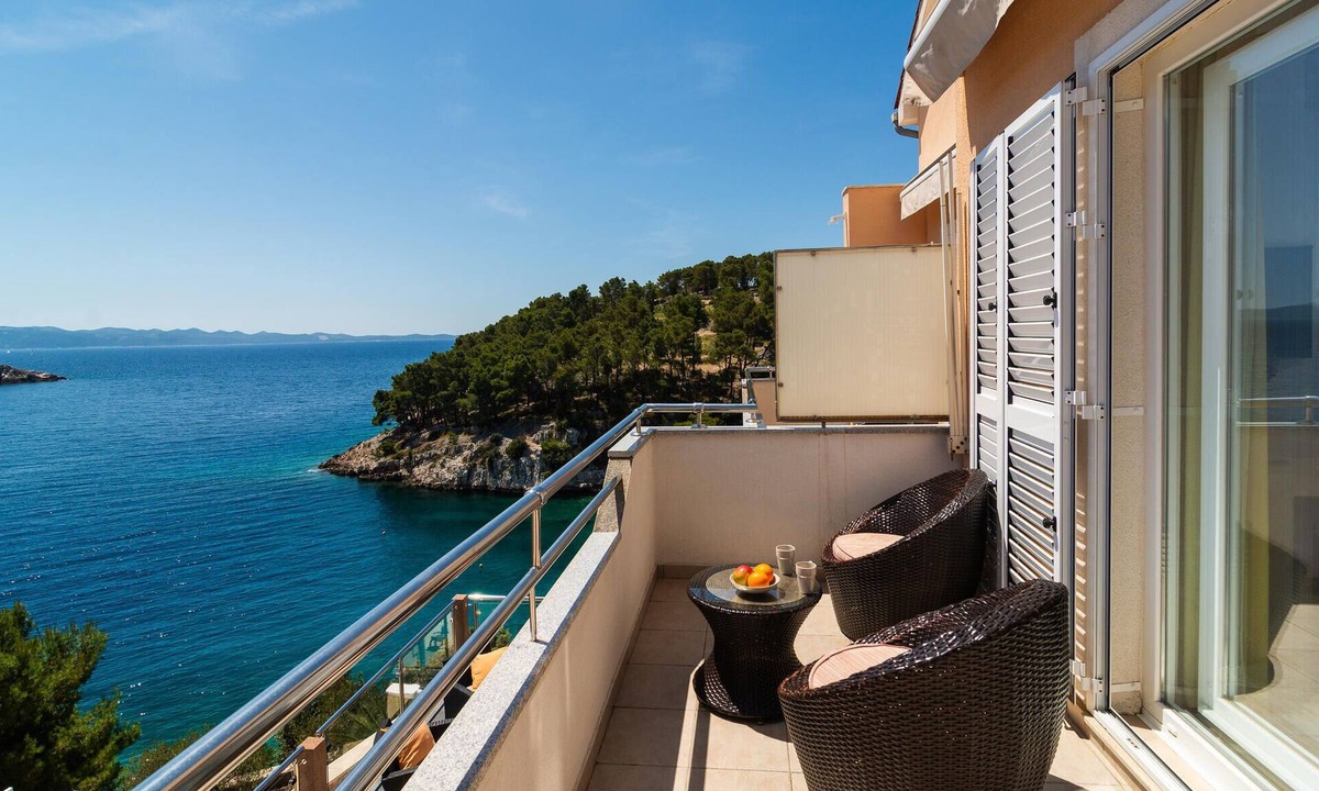 Cove Osibova (Milna) Apartment | Cozy apartment in Milna with house sea view