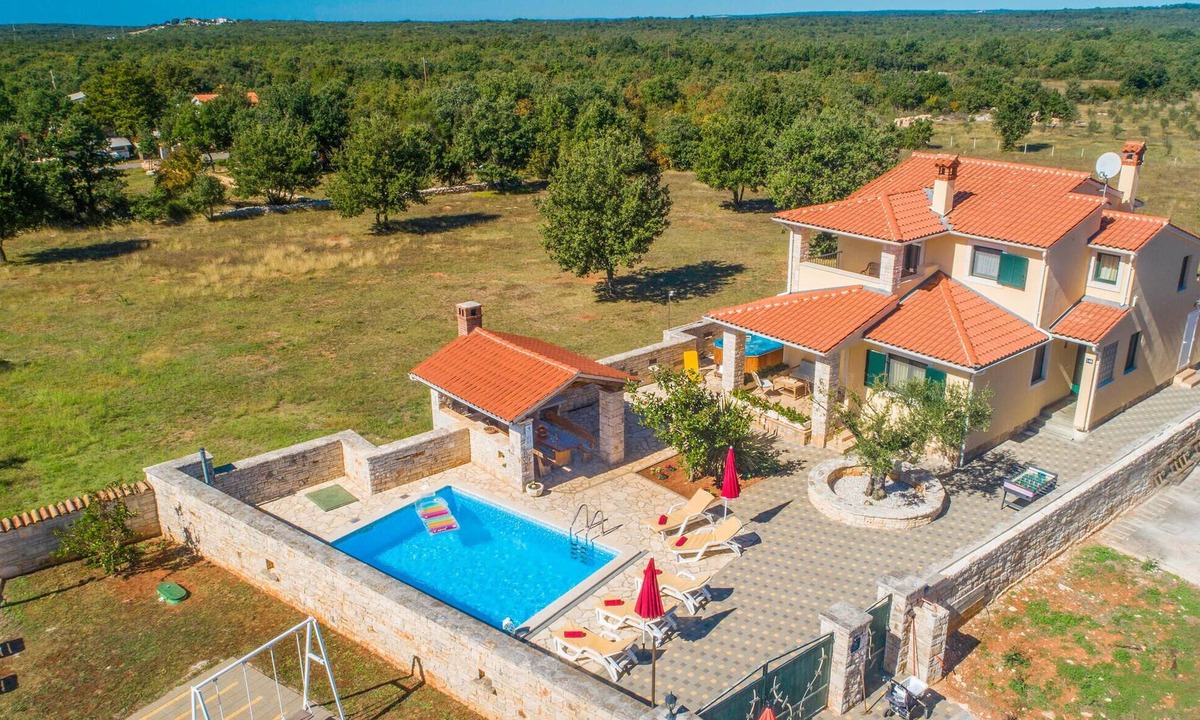 Gajana House | Cozy home in Golubovo