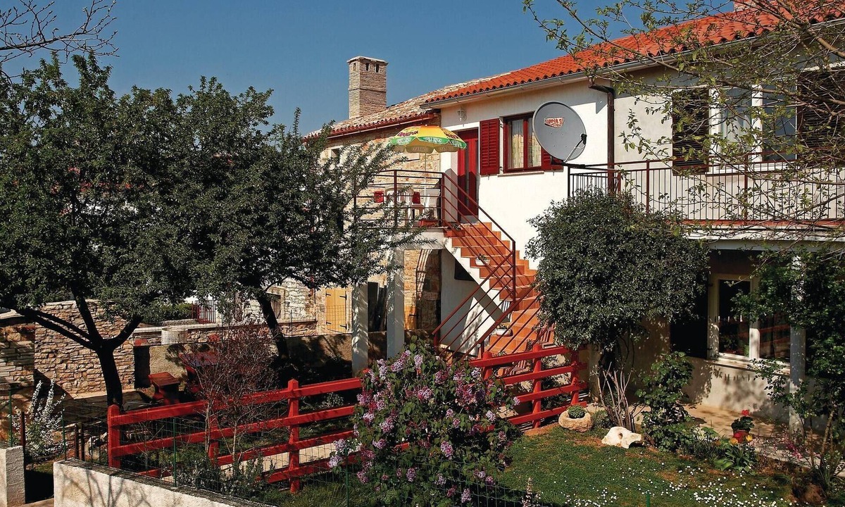 Hrboki House | Cozy home in Hrboki with WiFi