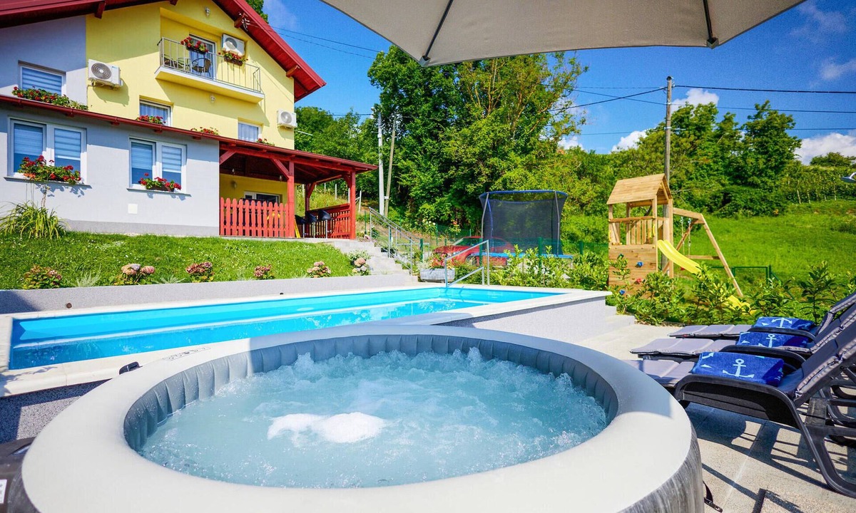 Kraljevec Sesvetski House | Cozy home in Paruzevina with sauna