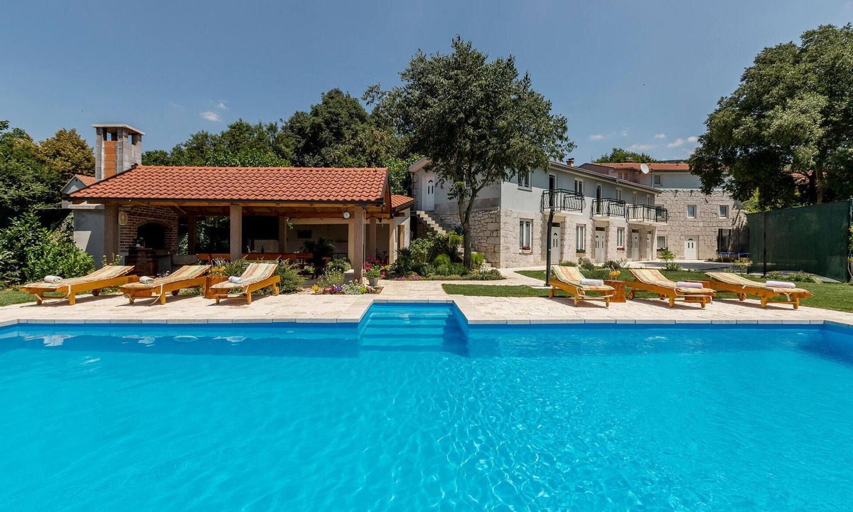 Imotski House | Cozy home in Vinjani Donji