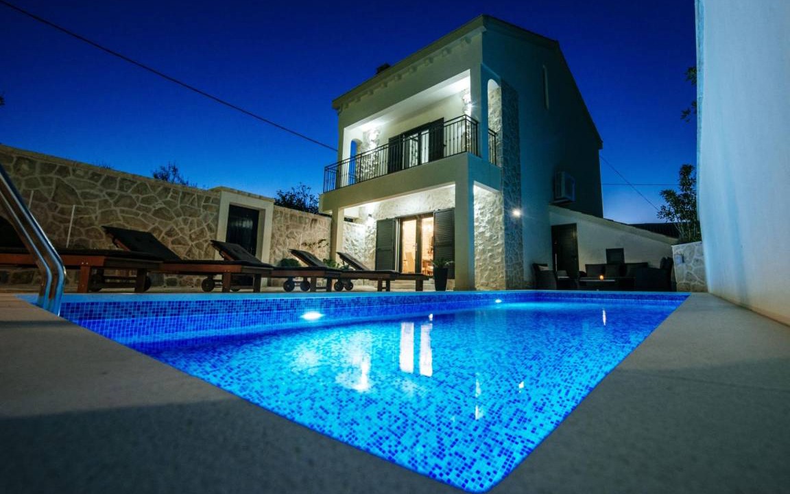 Vinjerac House | Dalmatian Villa Castello Coza with pool