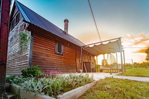 Gospic House | Dedekov gaj