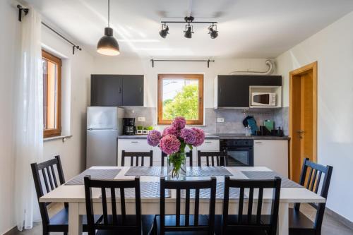Opatija Apartment | Downtown Apartment Helena