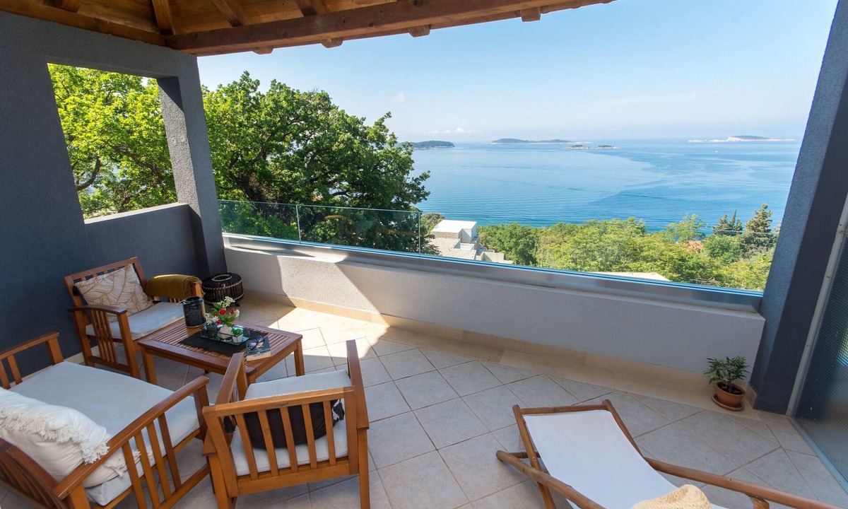 Zupa dubrovacka Apartment | Dreamhouse Soline Sea View, Pool and Jacuzzi Green Studio Apartment