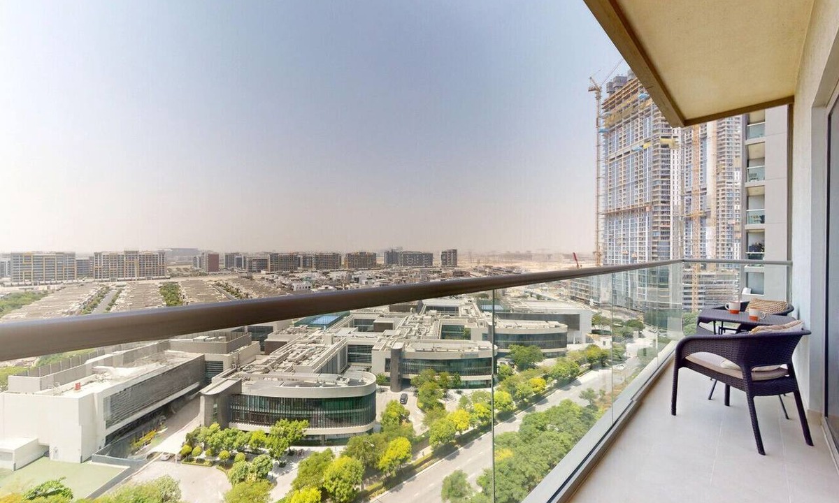 Nad Al Sheba Apartment | Elegant 1 Bedroom l in Meydan l Community Views