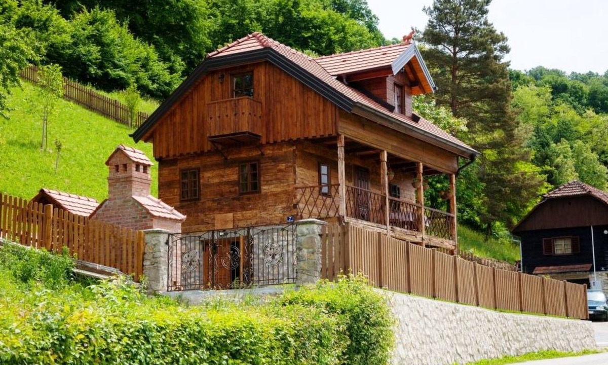 Tuhelj House | für 4 Personen und 1 Kind in Tuhelj, Nordkroatien by Interhome