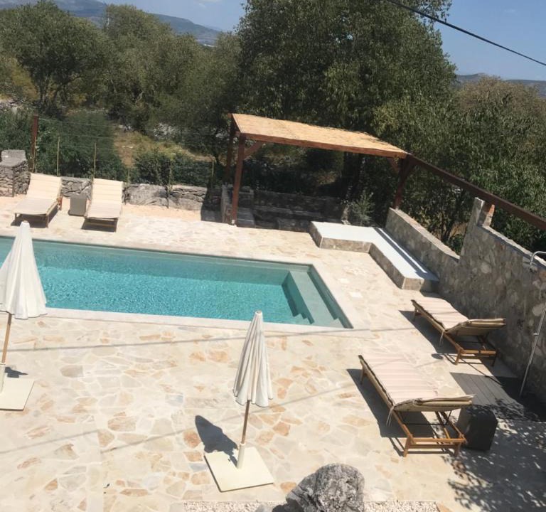 Drnis House | Family friendly holiday home "Ana" with pool
