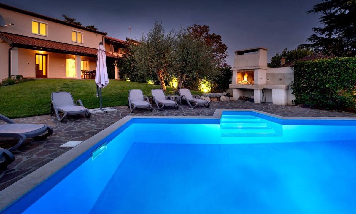 Kosinozici House | Ferienvilla "Nina" mit eigenem Pool by Interhome