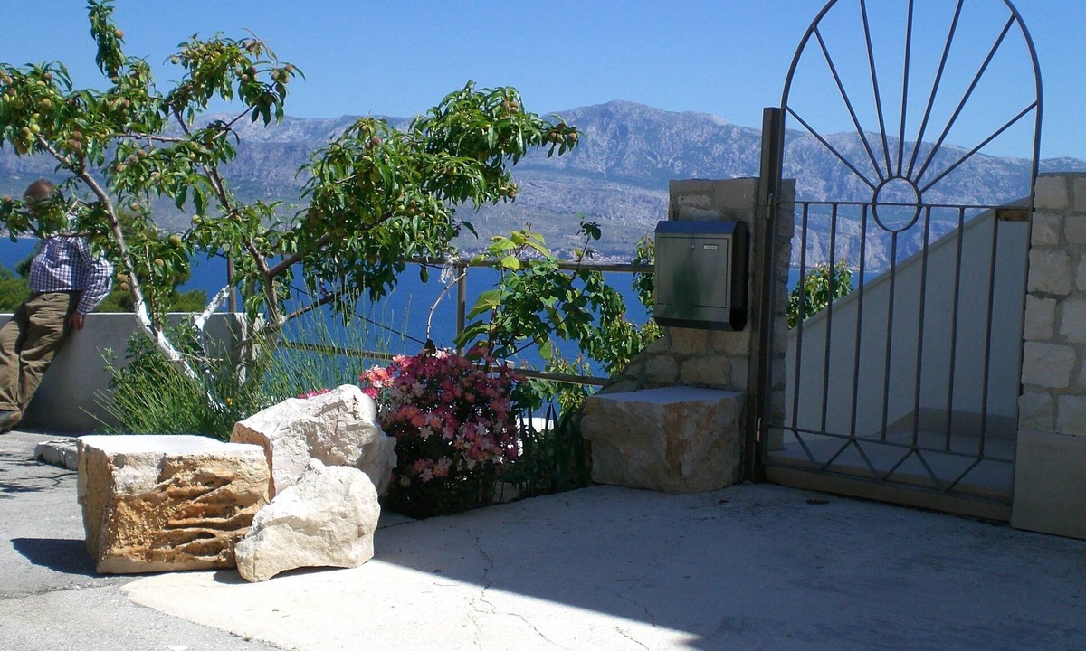 Postira House | few minutes to the beach