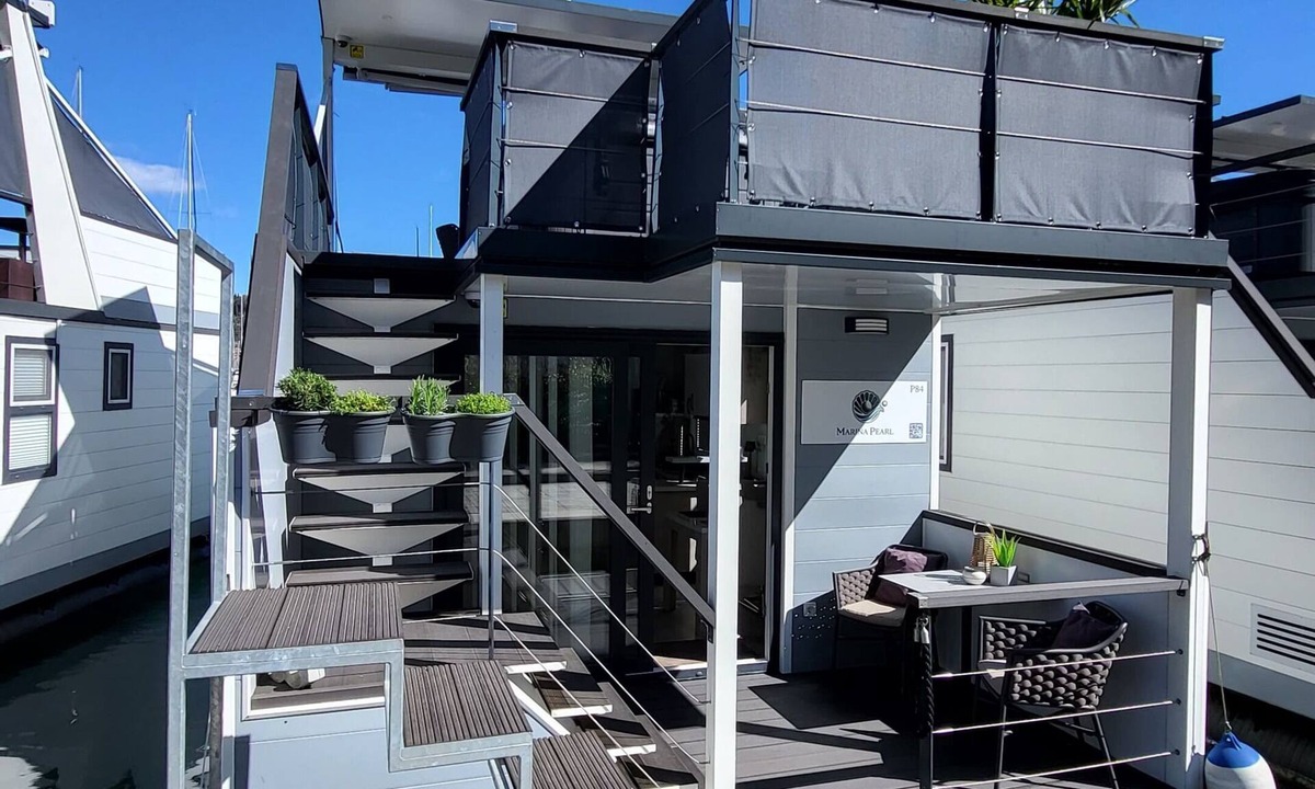 Seca Boat Rental | "Floating Sea Retreat with Jacuzzi - sunsets directly over the water