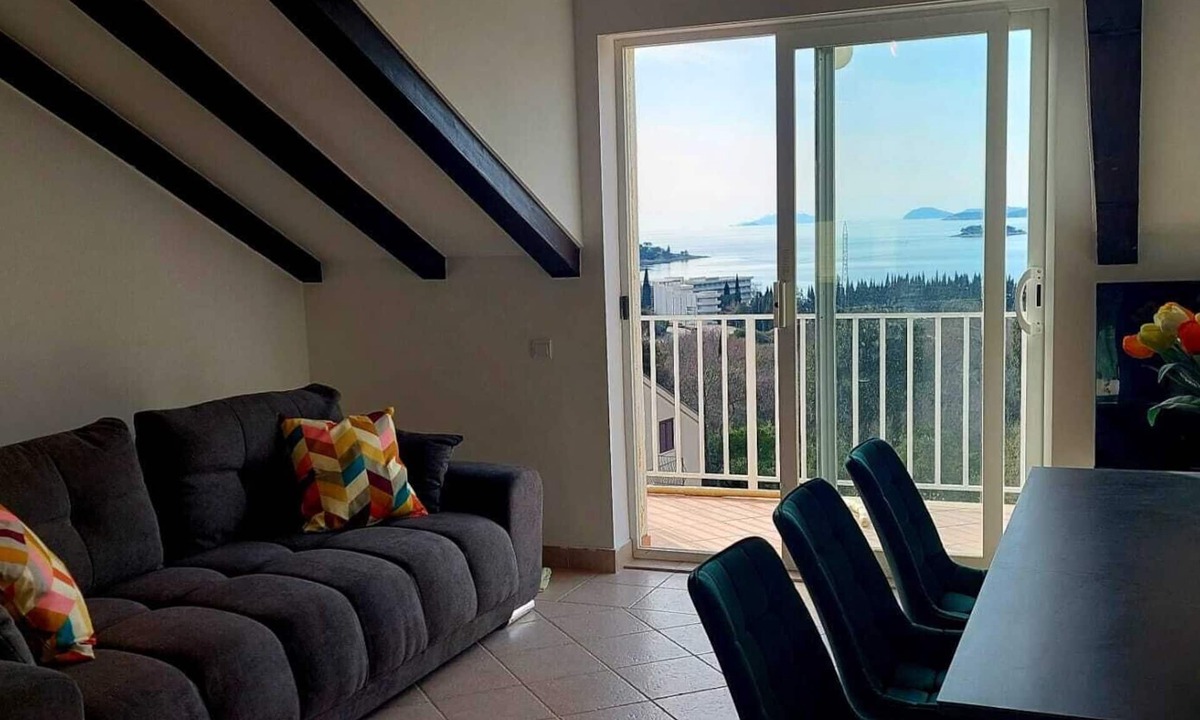 Cavtat Apartment | Golden horizon Cavtat - spacious 3-bedroom apartment fully AC