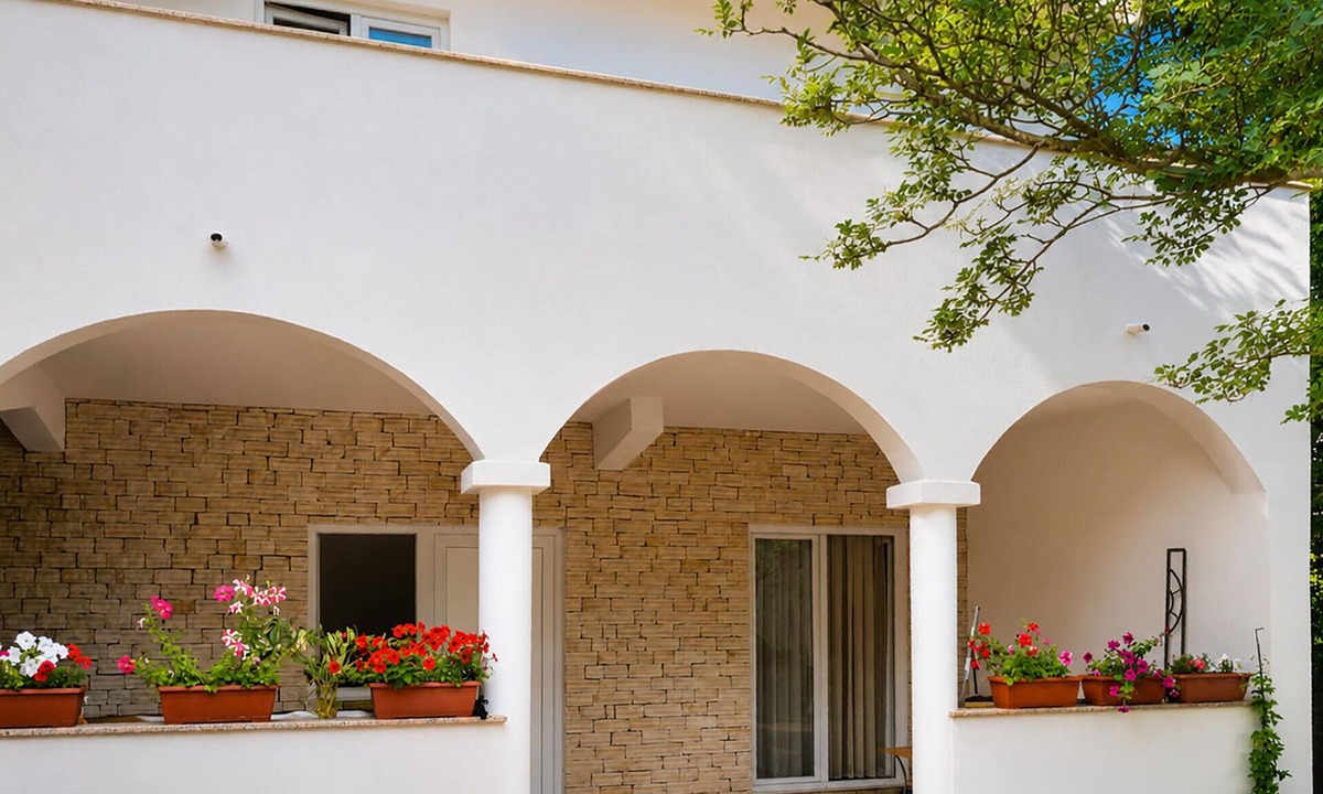 Sibuljina Apartment | Gorgeous apartment in Tribanj Sibuljina with WiFi