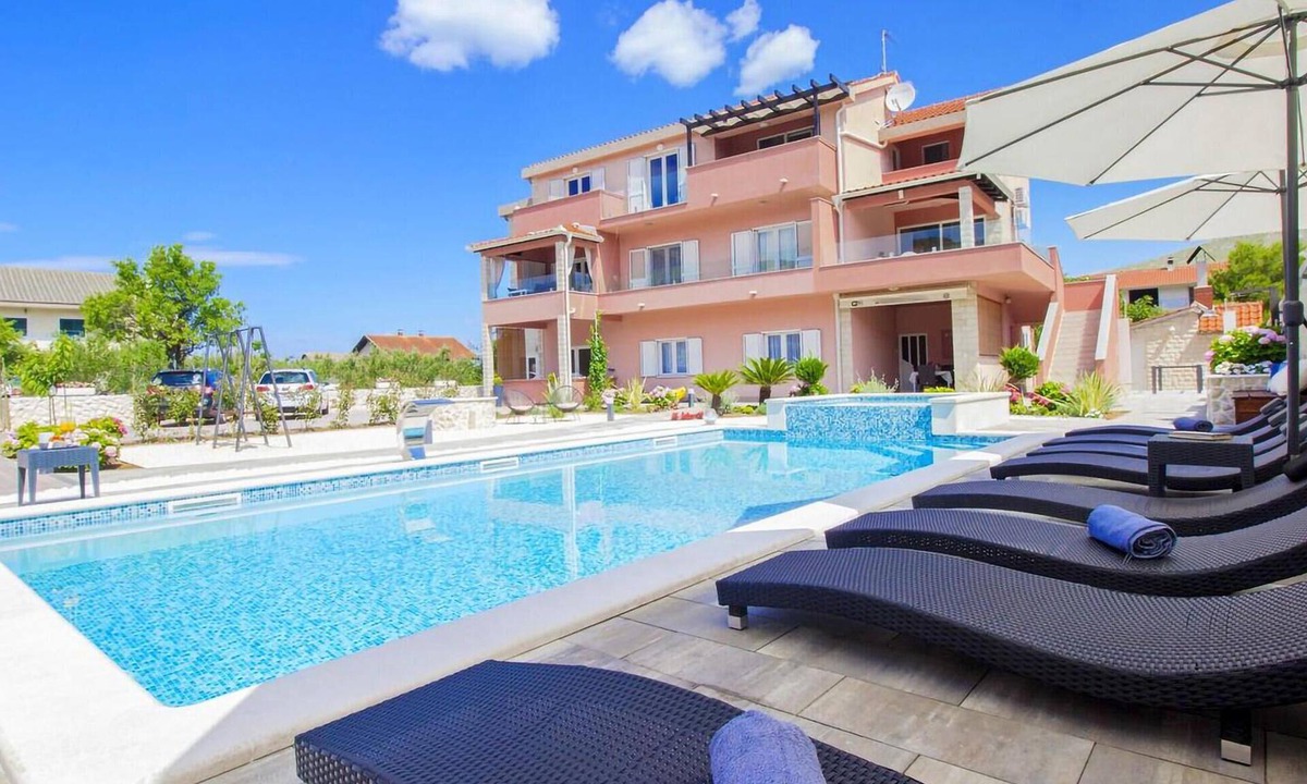 Grebastica Apartment | Gorgeous apartment in Grebastica with WiFi