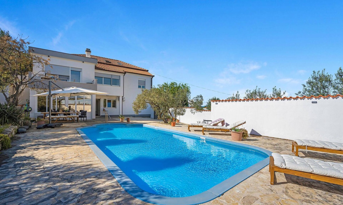 Jezera Apartment | Gorgeous apartment in Jezera