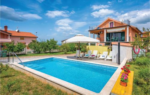 Kastel Apartment | Gorgeous Apartment In Kastel