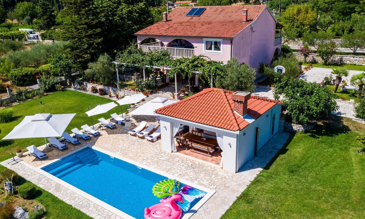 Konavle House | Gorgeous home in Gruda with sauna