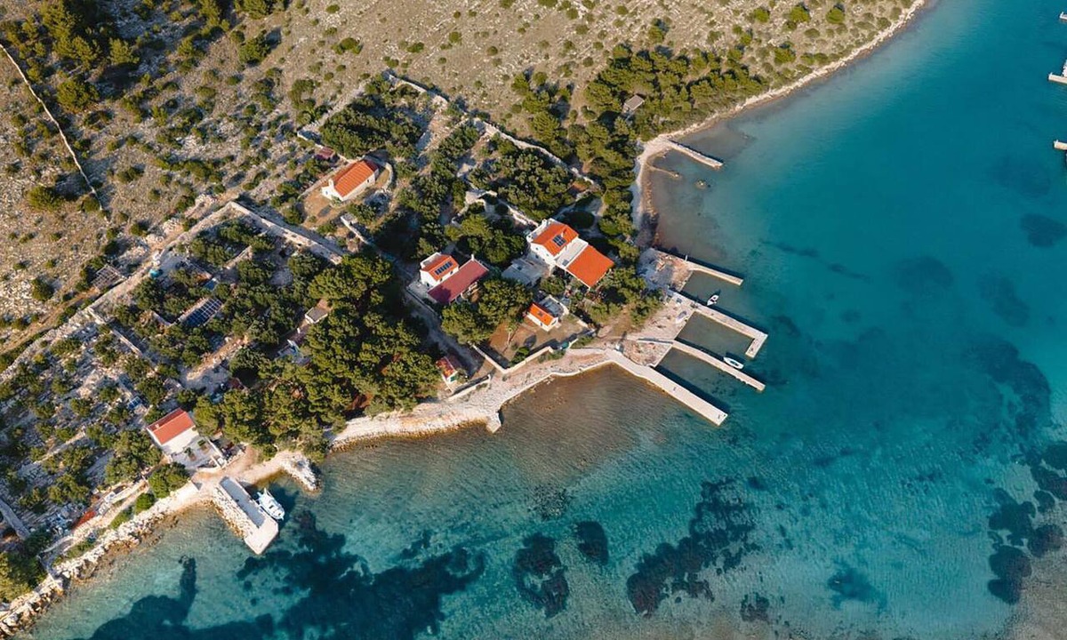 Kornati House | Gorgeous home in Kornati with WiFi