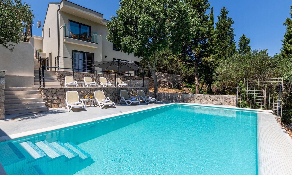 Kremena House | Gorgeous home in Kremena