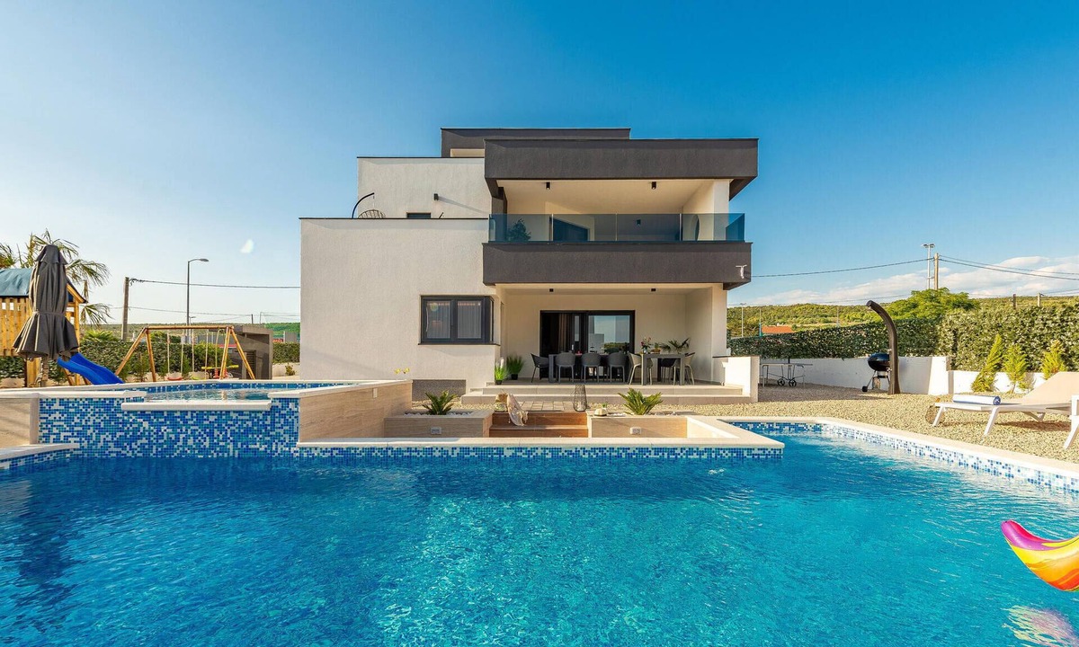 Posedarje House | Gorgeous home in Posedarje
