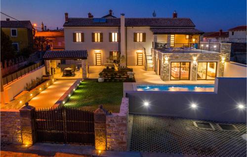 Valtura House | Gorgeous Home In Valtura