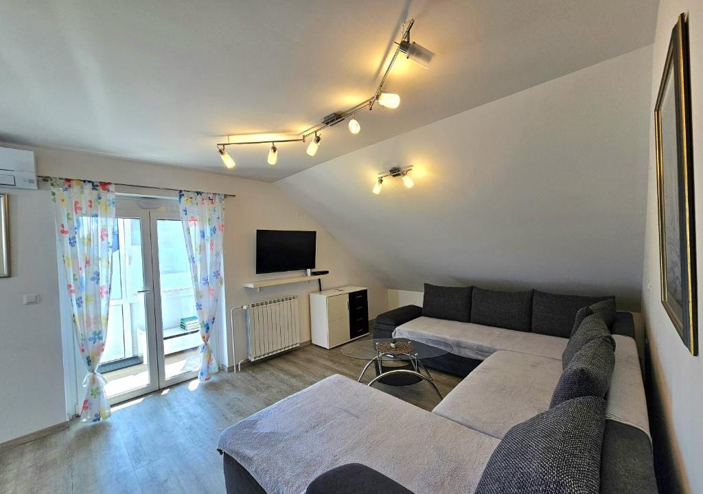 Zirovnica Apartment | Green Hill Apartments