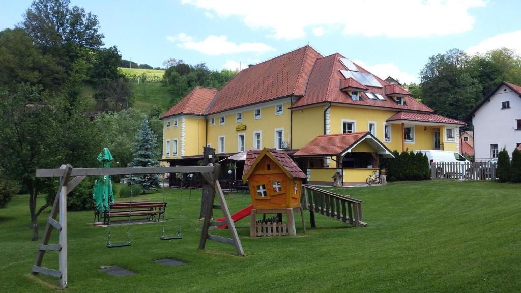 Lasko House | Guest House Čater