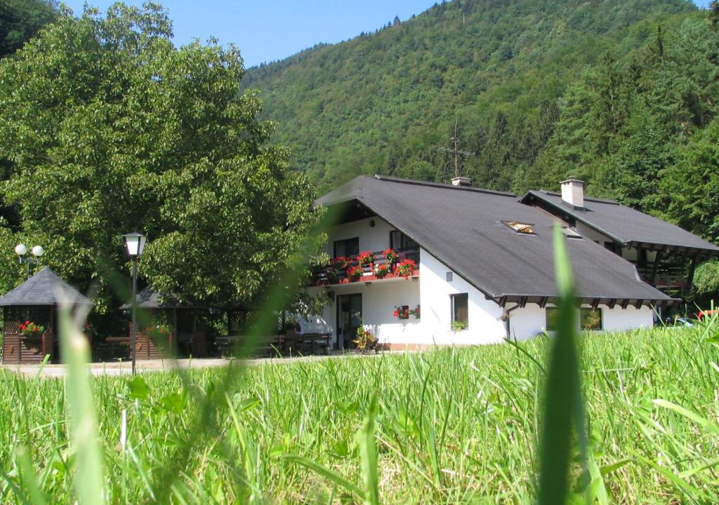 Vidrga House | Guest House Atelšek