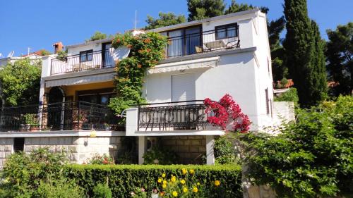 Bol House | Guesthouse Apartment Božica