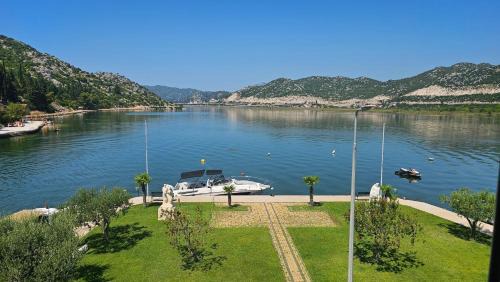 Ploce Apartment | Haven Bay Apartment