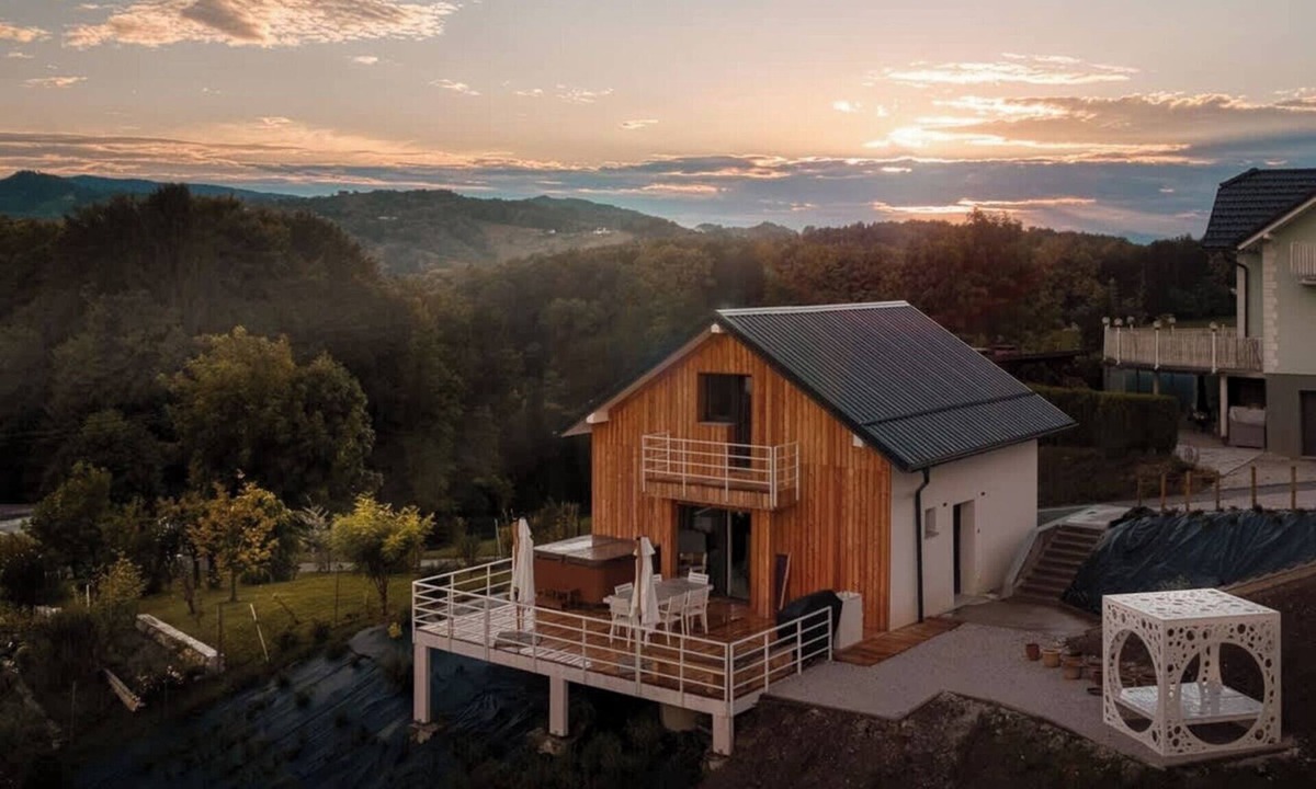 Spodnja Polskava Cottage | Herb haven｜Exclusive Cottage with Jacuzzi and Sauna