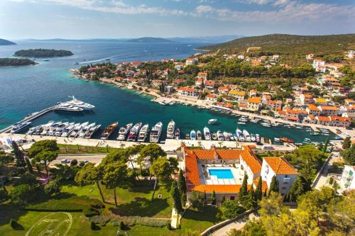 Maslinica Hotel | Heritage Hotel Martinis Marchi