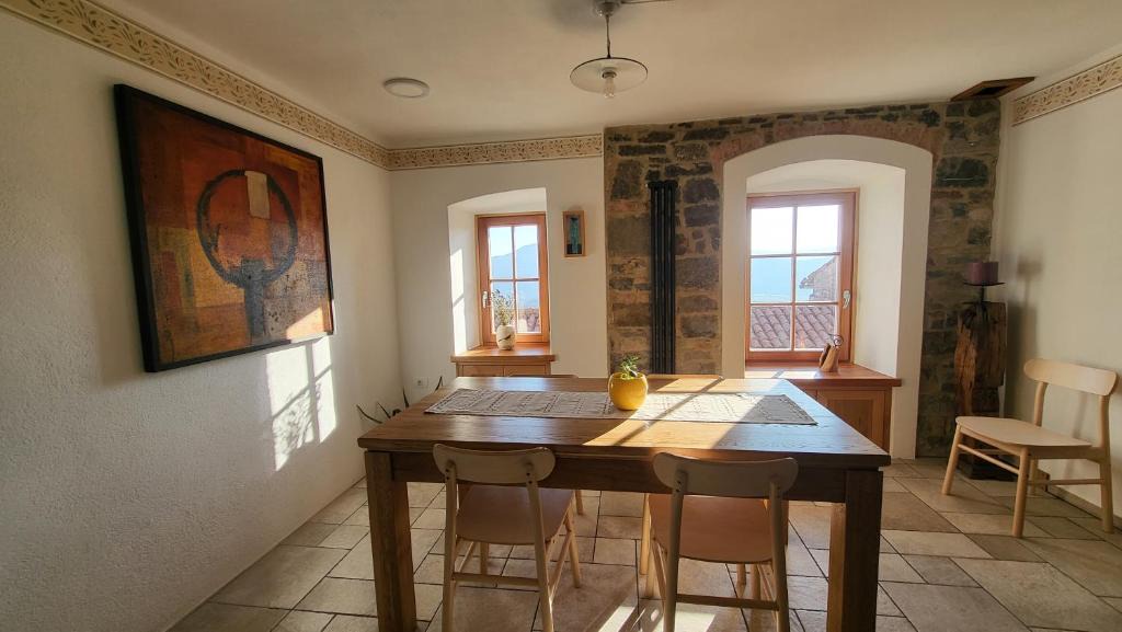 Ajdovscina House | Hiša Manira