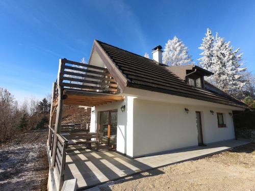 Ambroz pod Krvavcem House | Hiša v mesečini - Moonlight house