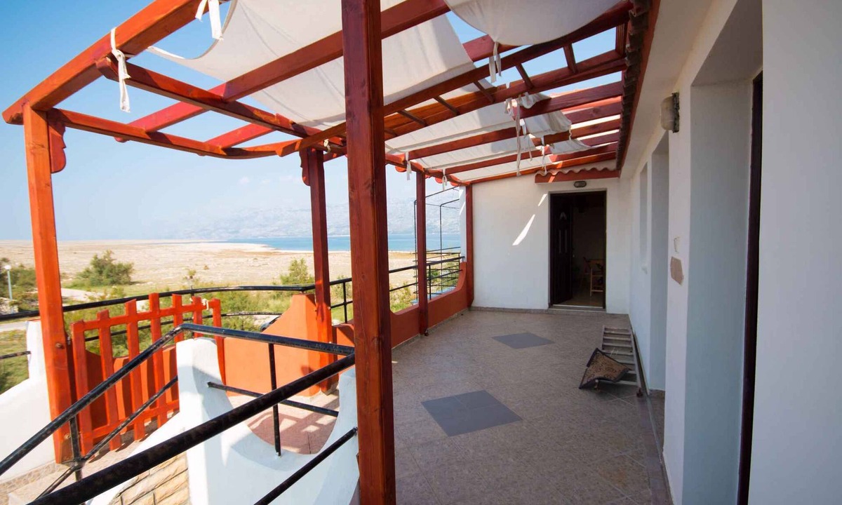 Razanac Apartment | Holiday apartment 100 m from the Adriatic Sea