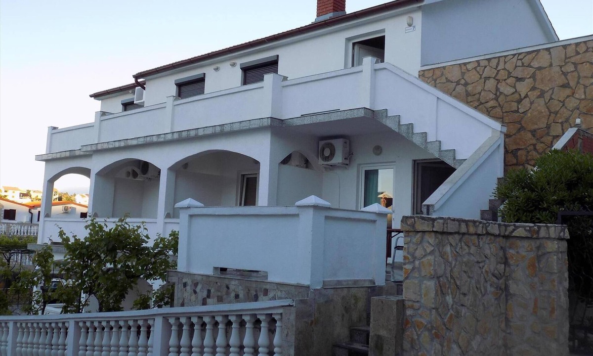 Lopar Apartment | Holiday apartment 50 m to the Adriatic Sea